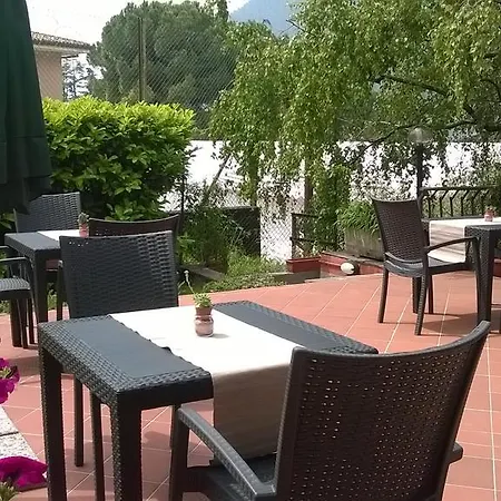 فندق مبيت وإفطار Leilani 4*